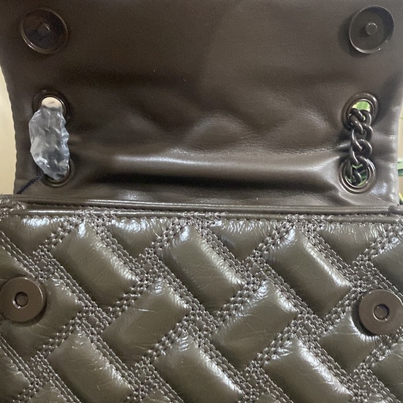 kurt Geiger London Mini Kensington Drench Quilted Leather Convertible Crossbody - Picture 7 of 13